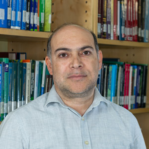 Mr-Hossein-Farhangian